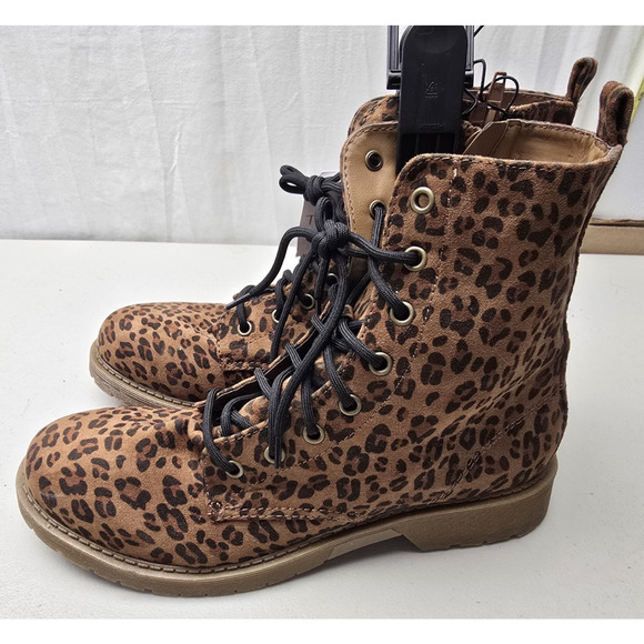 Time & Tru Women’s Size 11 Cheetah Leopard Print Memory Foam Boots Zip & Lace-up - Picture 7 of 7